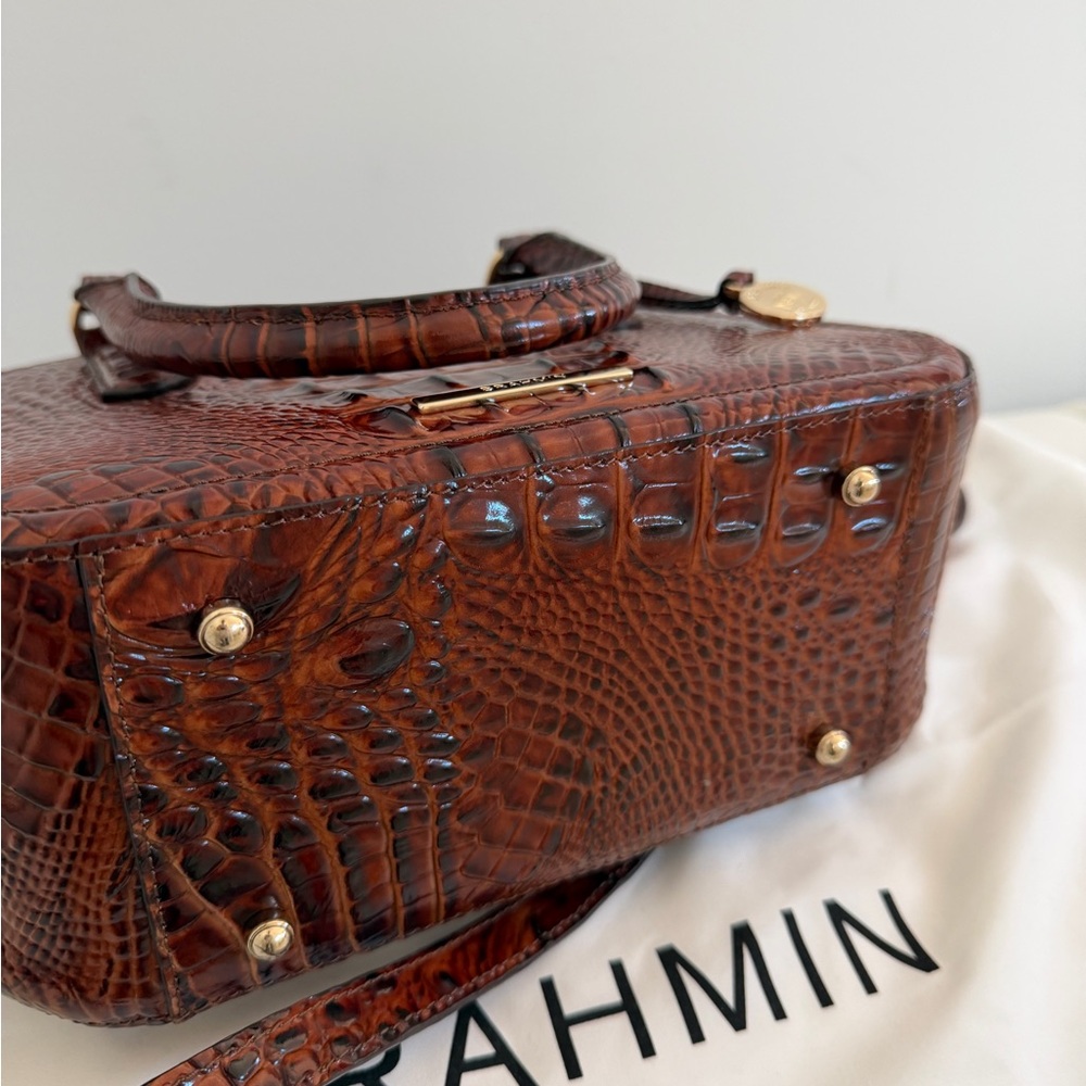 Melbourne Collection Mini Asher Crocodile-Embossed Bag Approx 12 x 8 x 4
NWOT - Picture 4 of 5